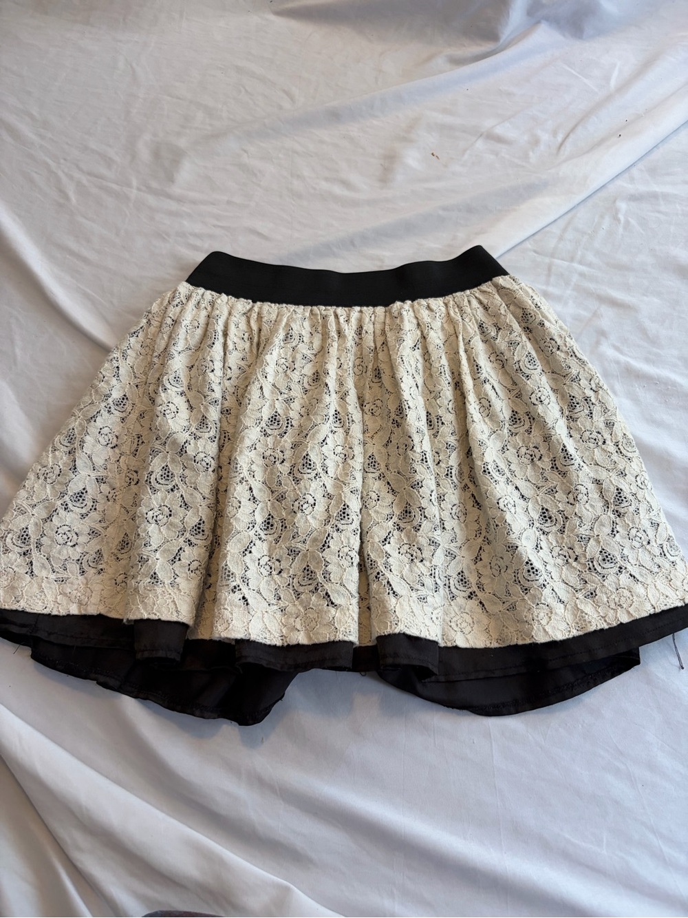 dELiA*s Cream Lace A-Line Skirt with Black Trim Est Size S